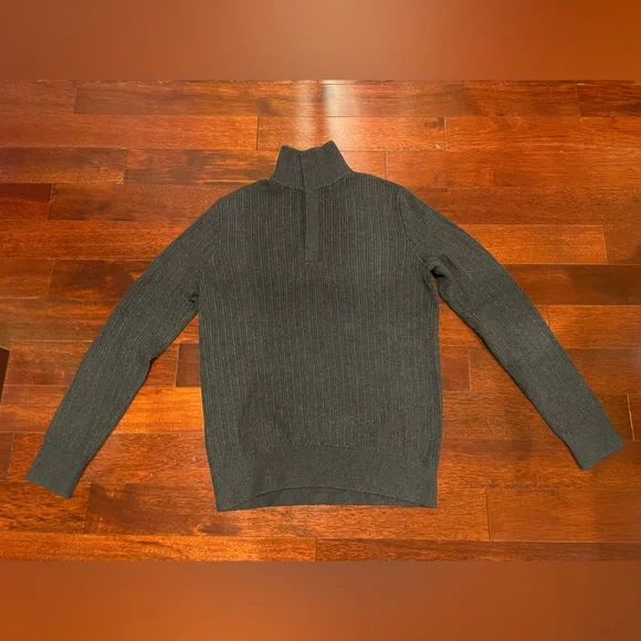 Banana Republic Dark Grey Knit Sweater - Picture 1 of 4